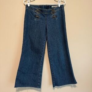 Abercrombie & Fitch Low-Rise Blue Denim Capris